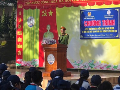 TRƯỜNG THCS LIÊN HÀ TỔ CHỨC THÀNH CÔNG CHƯƠNG TRÌNH "TUYÊN TRUYỀN PHÒNG CHỐNG BẠO LỰC HỌC ĐƯỜNG VÀ ĐẢM BẢO TRẬT TỰ AN TOÀN GIAO THÔNG TẠI TRƯỜNG HỌC"